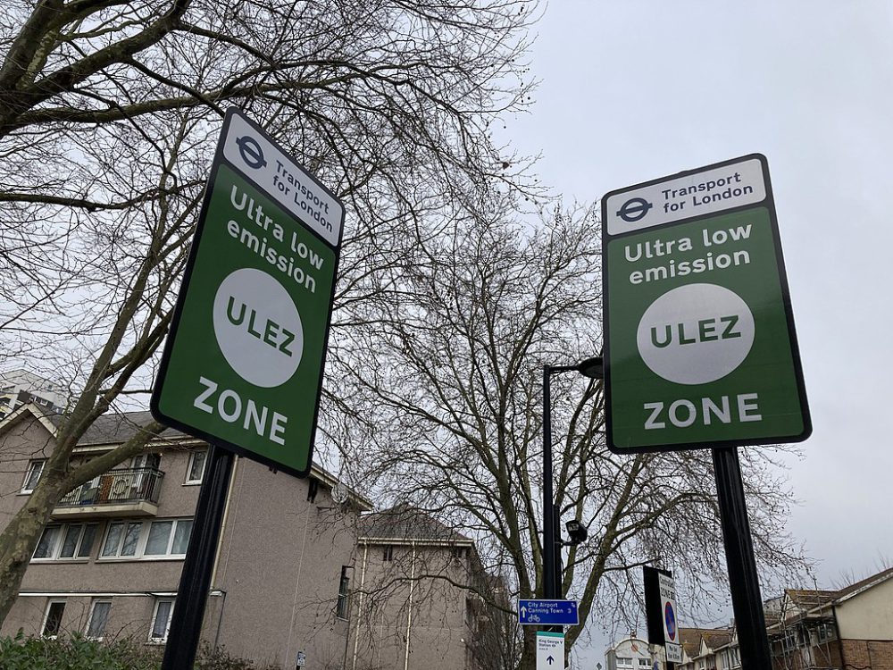 ulez signs