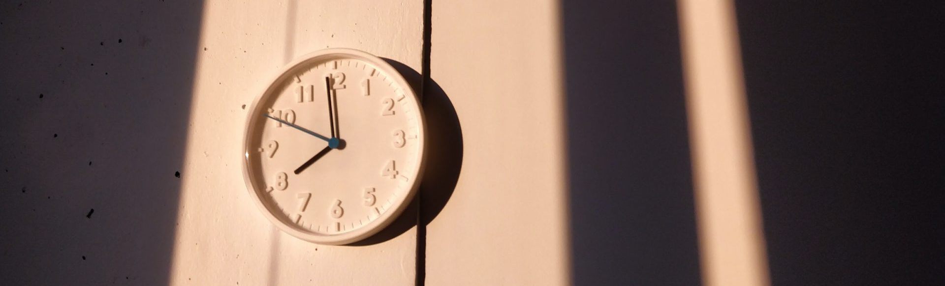 Tips for parking safely once the clocks go back.